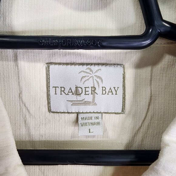 Mens Beige Trader Bay Hawaiian Shirt Button Up Short Sleeve Rayon Blend Size L - Picture 4 of 9